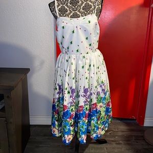 Unique Vintage Green Floral dress